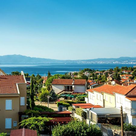 Apartments Kvarner Malinska Buitenkant foto