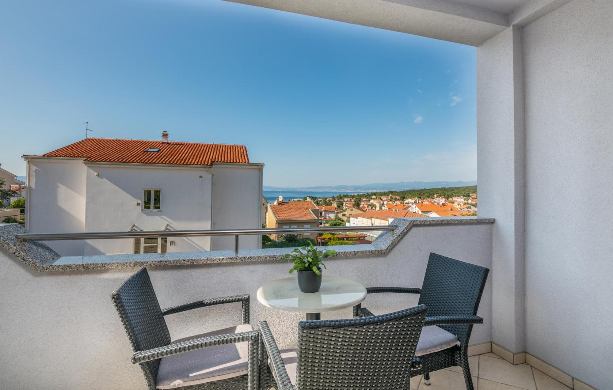 Apartments Kvarner Malinska Buitenkant foto