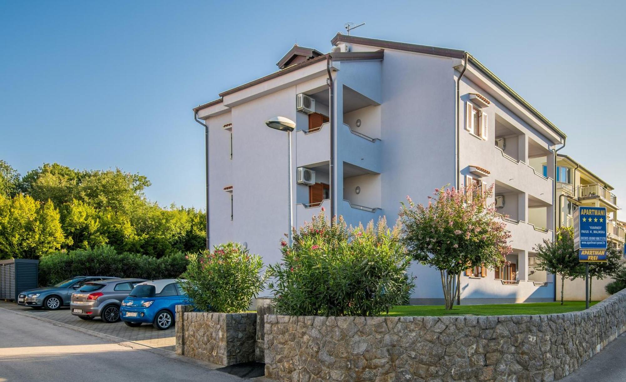 Apartments Kvarner Malinska Buitenkant foto
